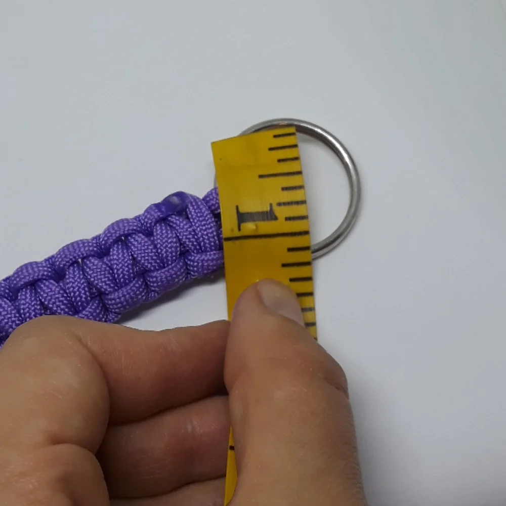 Handmade 550 paracord keychain